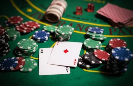 Người dùng Việt Nam xem kèo cá cược bóng đá trên điện thoại goo88